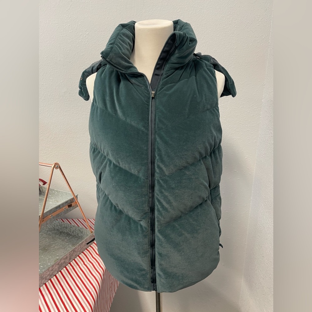 Athleta Teal Velour Puffy Vest Small